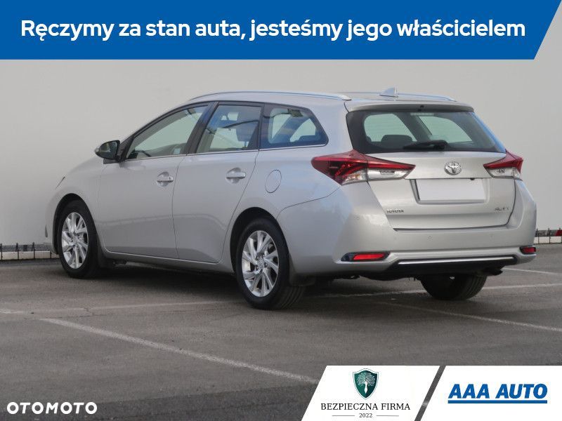Toyota Auris - 5
