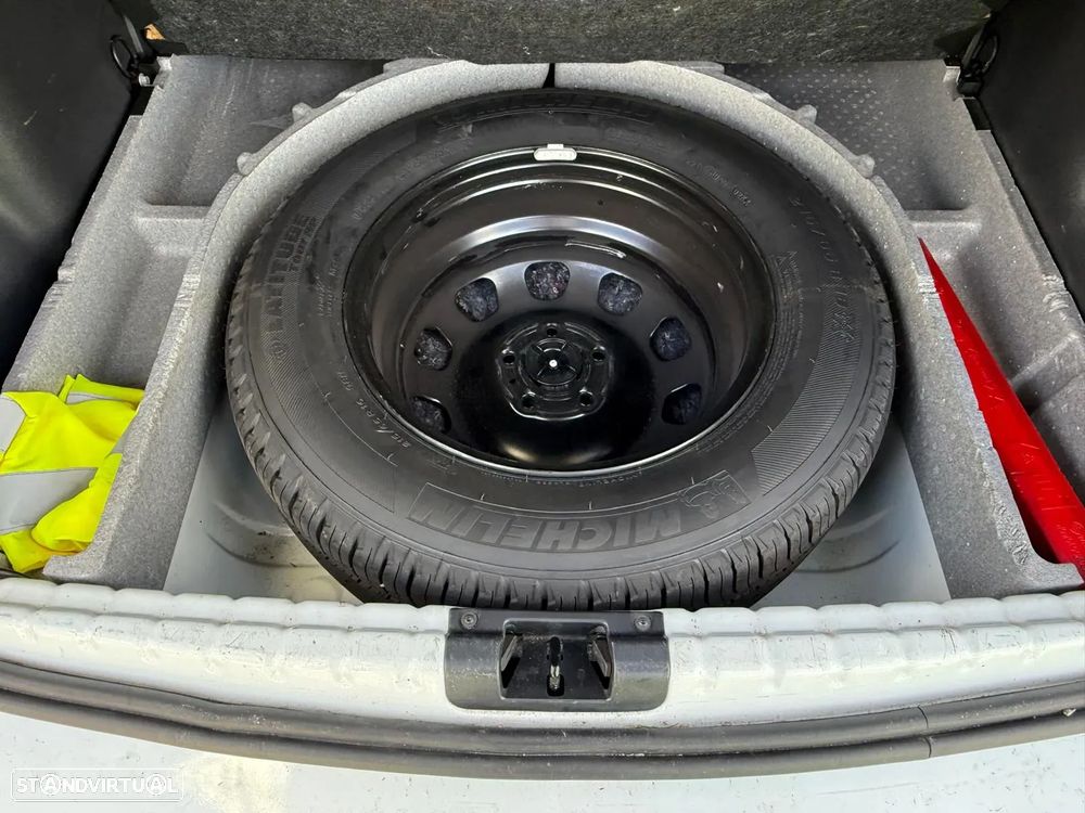 Dacia Duster 1.5 dCi SL Urban Explorer 4WD - 13