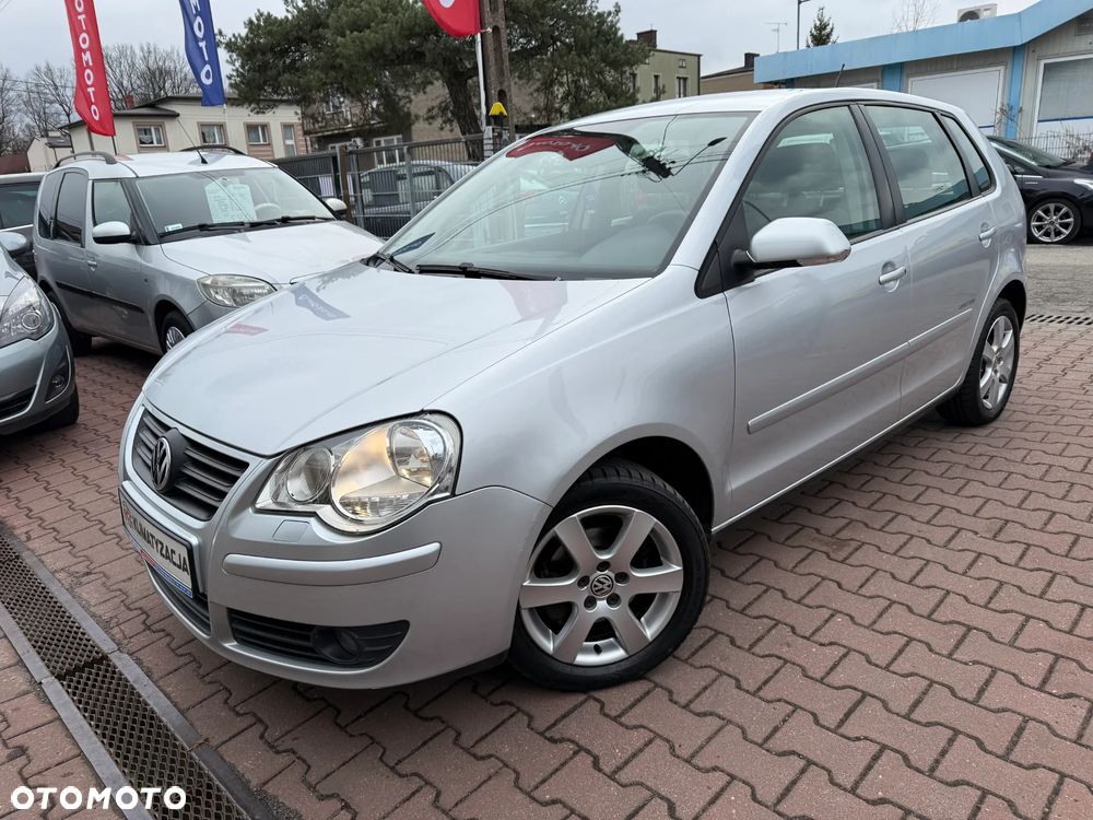 Volkswagen Polo - 2