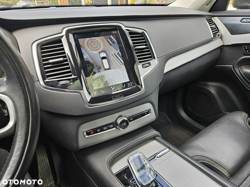 Volvo XC 90 - 19