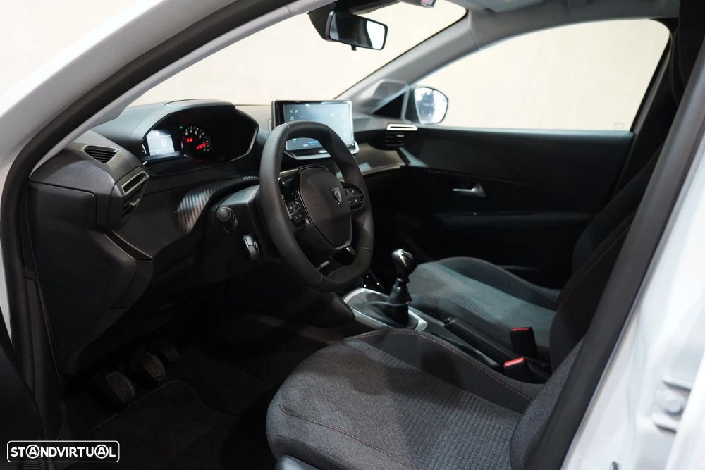 Peugeot 208 - 7