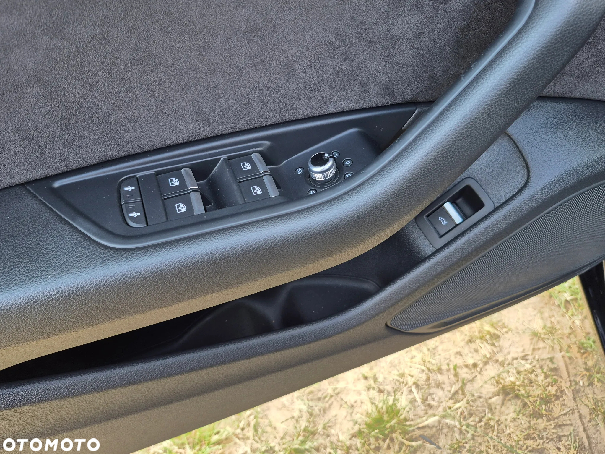 Audi A4 2.0 TDI S tronic - 28