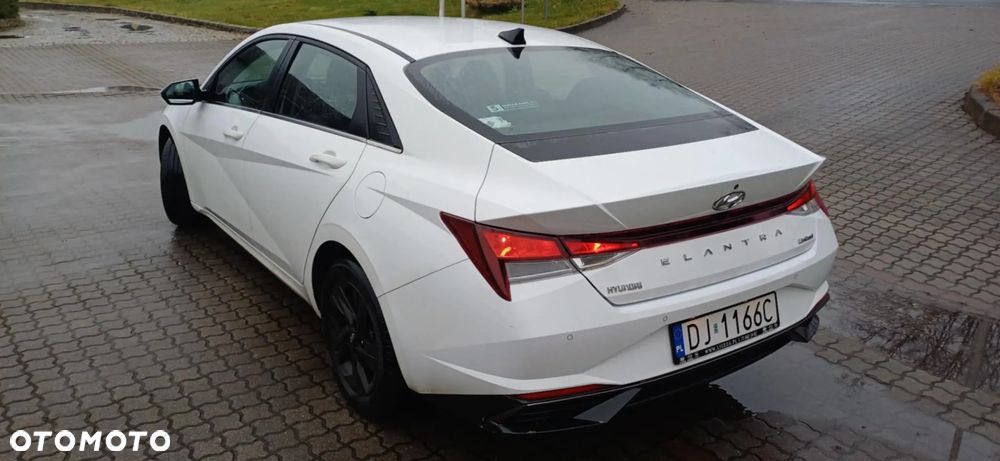 Hyundai Elantra 1.6 Smart - 14