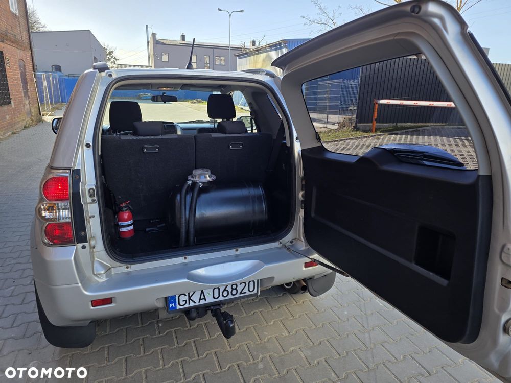 Suzuki Grand Vitara 1.6 Comfort - 13