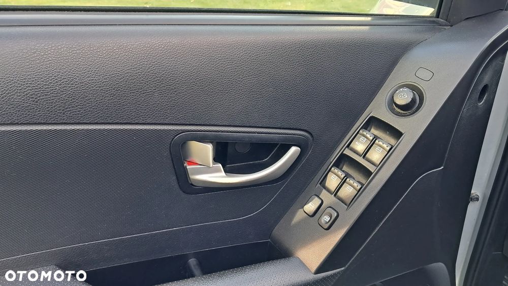 SsangYong/KGM Korando 2.0 e-XDi Quartz - 10