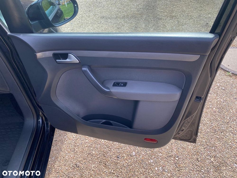 Volkswagen Touran 1.4 TSI DSG Life - 18