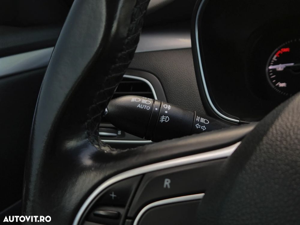 Renault Talisman ENERGY TCe 150 EDC LIMITED - 17