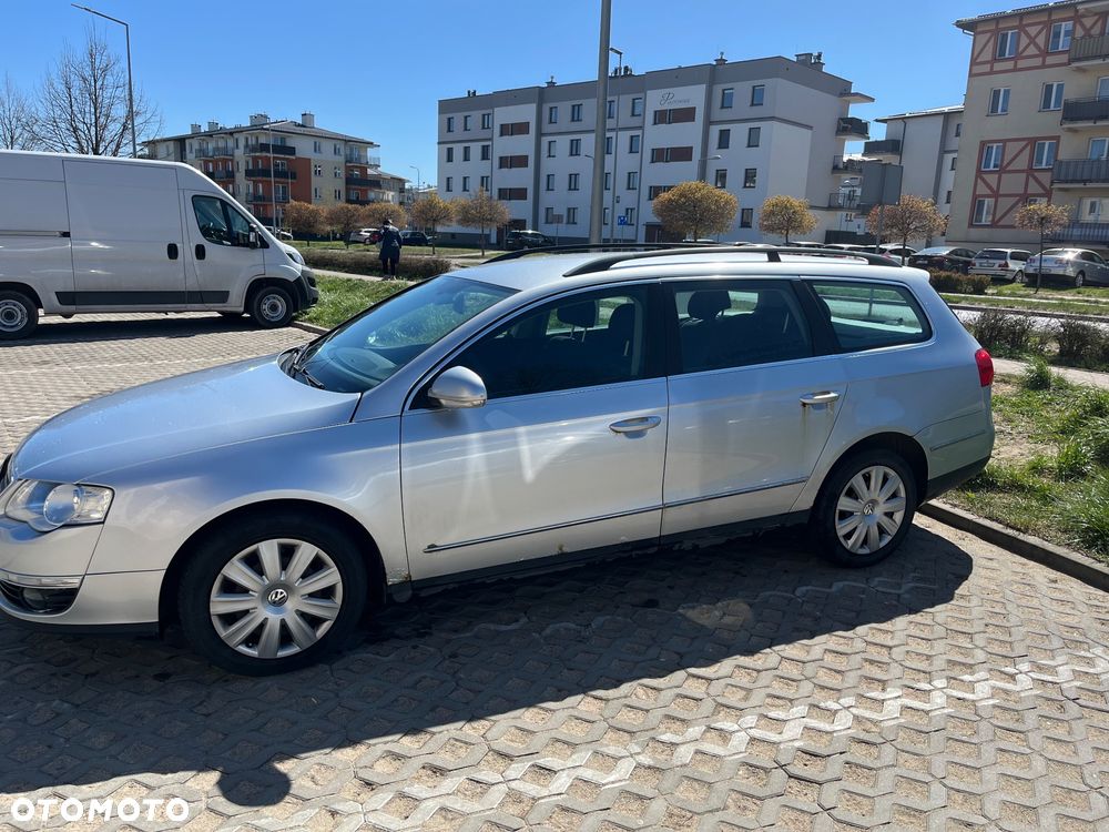 Volkswagen Passat - 2