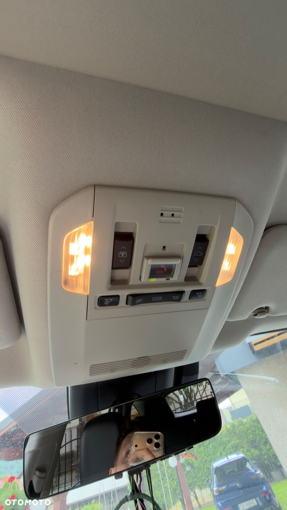 Toyota Highlander 2.5 Hybrid Executive Style - 27