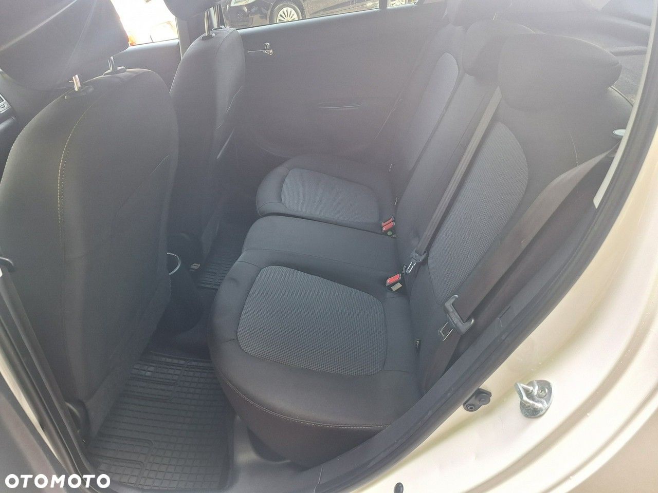 Hyundai i20 1.2 Fifa World Cup Edition - 15