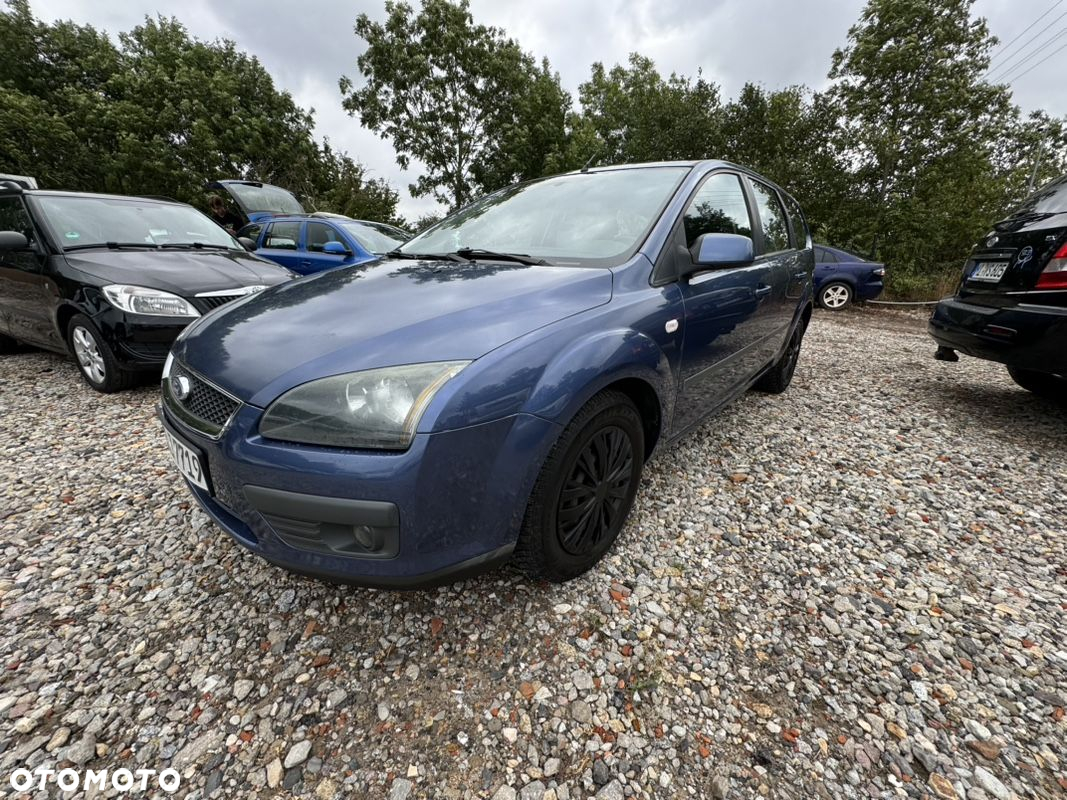 Ford Focus Turnier 1.6 16V Style+ - 19