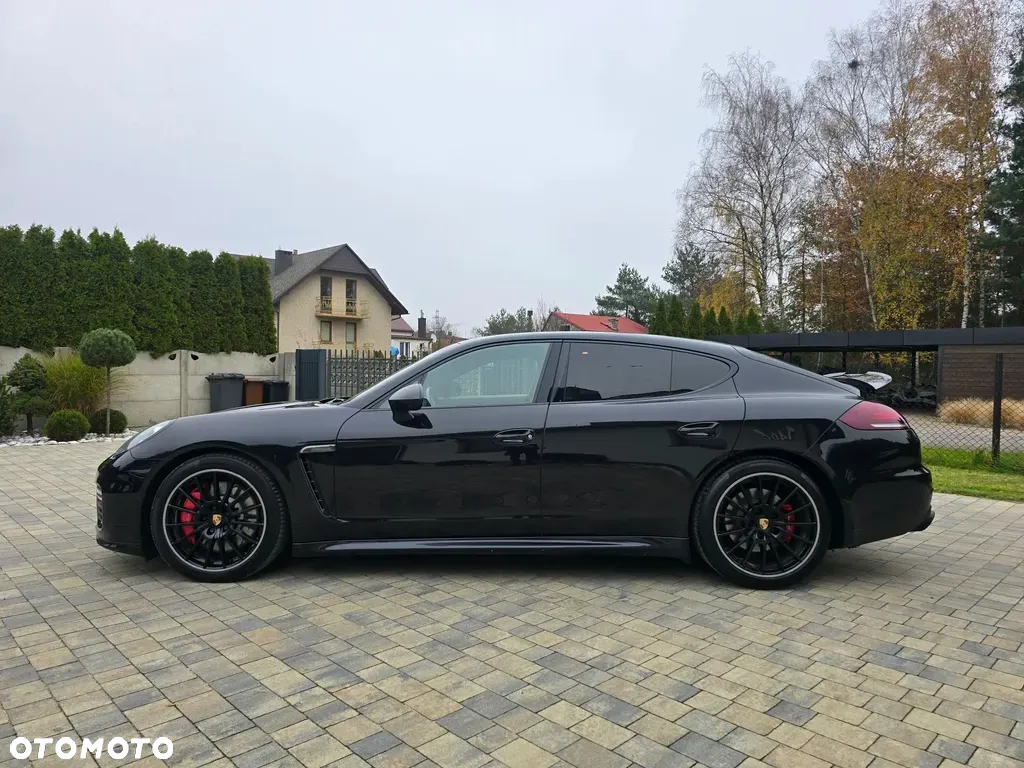 Porsche Panamera GTS - 8