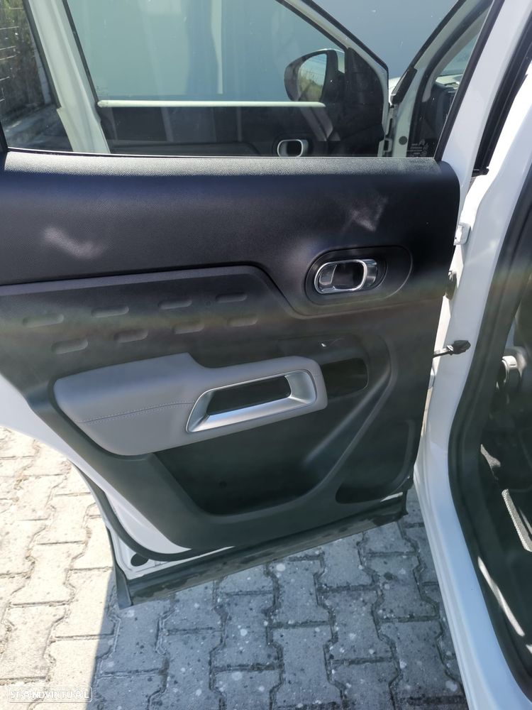 Citroën C5 Aircross 1.6 Hybrid Shine e-EAT8 - 11