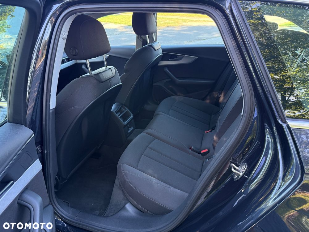Audi A4 Avant - 9