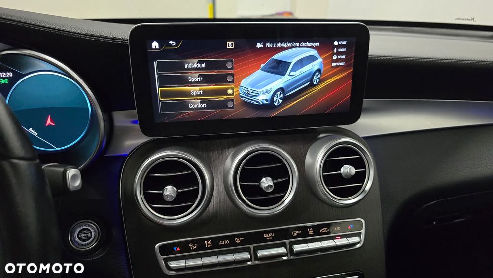 Mercedes-Benz GLC 300 de 4Matic 9G-TRONIC AMG Line Plus - 36