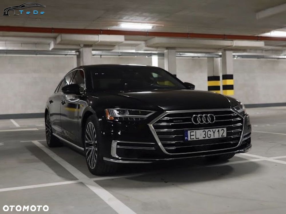 Audi A8 - 8