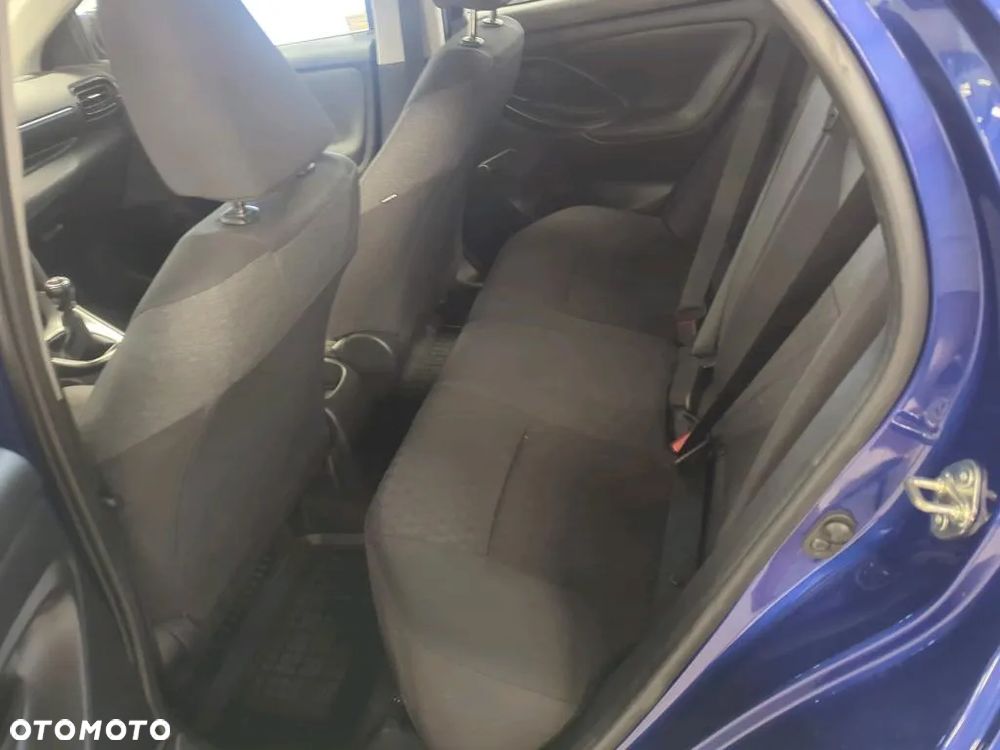 Toyota Yaris 1.5 Comfort - 6
