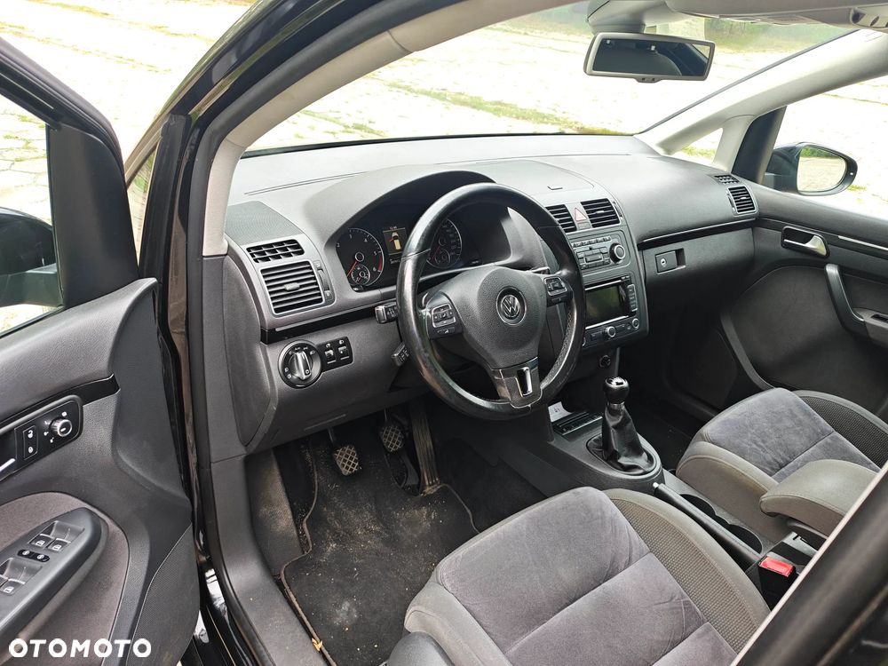 Volkswagen Touran 1.6 TDI DPF BlueMotion Technology Highline - 21