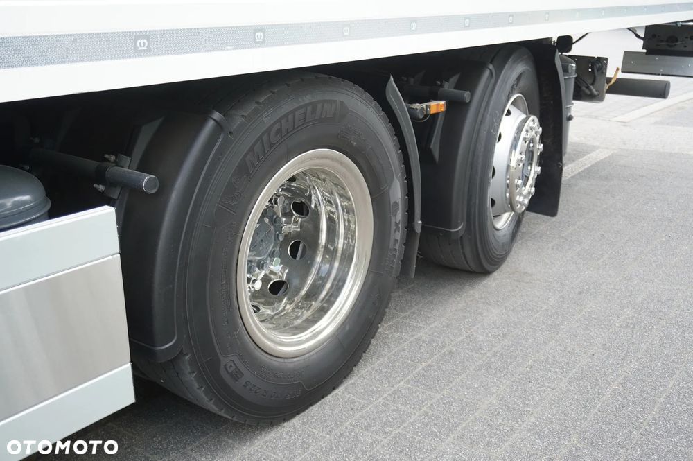 DAF XF 450 6x2 / Chłodnia KRONE 20 EPAL / Carrier Supra 1250 / oś skrętna / 2023_253649 - 9