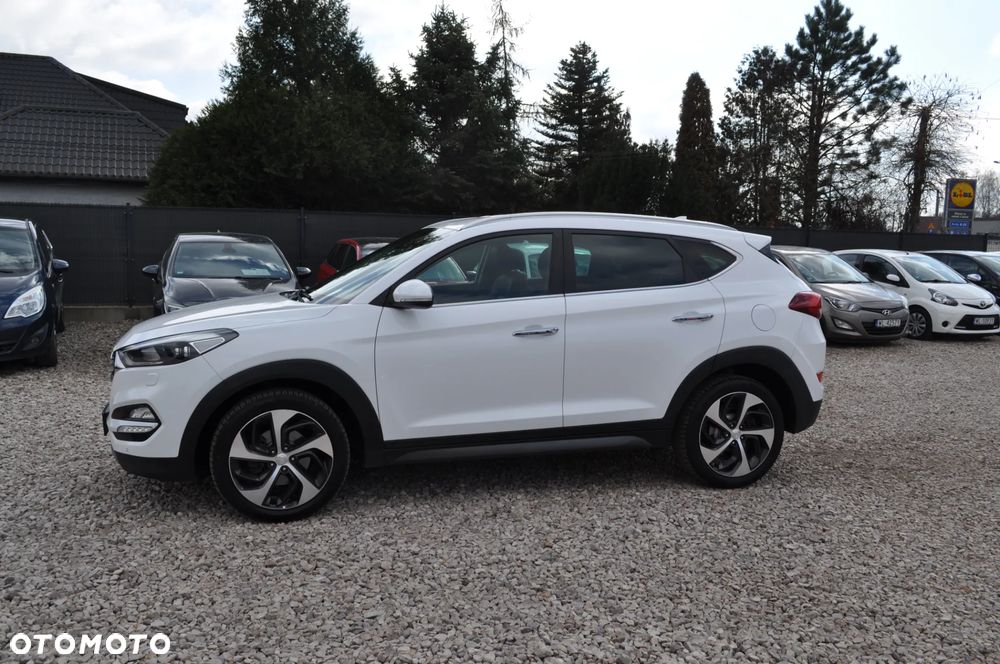 Hyundai Tucson 2.0 CRDI 4WD Automatik Premium - 11
