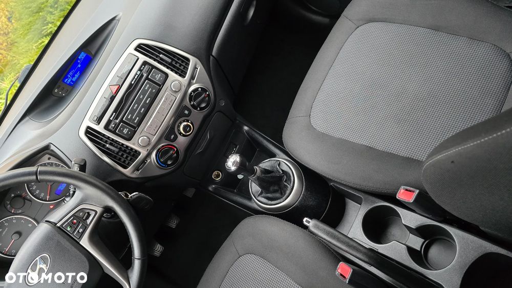 Hyundai i20 - 15