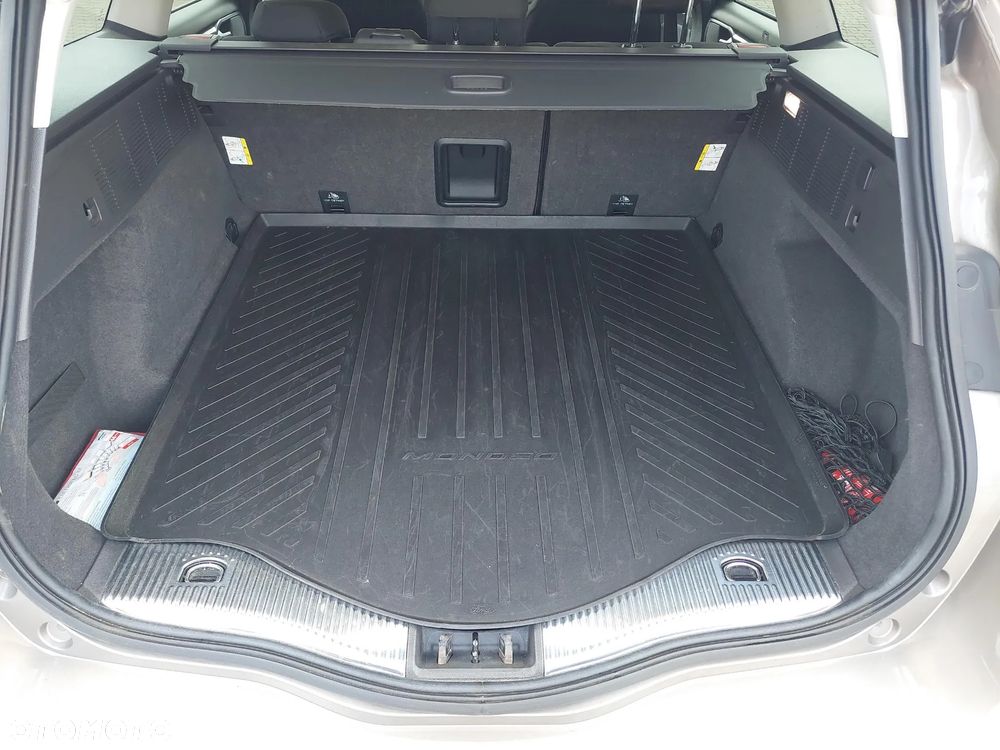 Ford Mondeo 2.0 TDCi Trend - 16