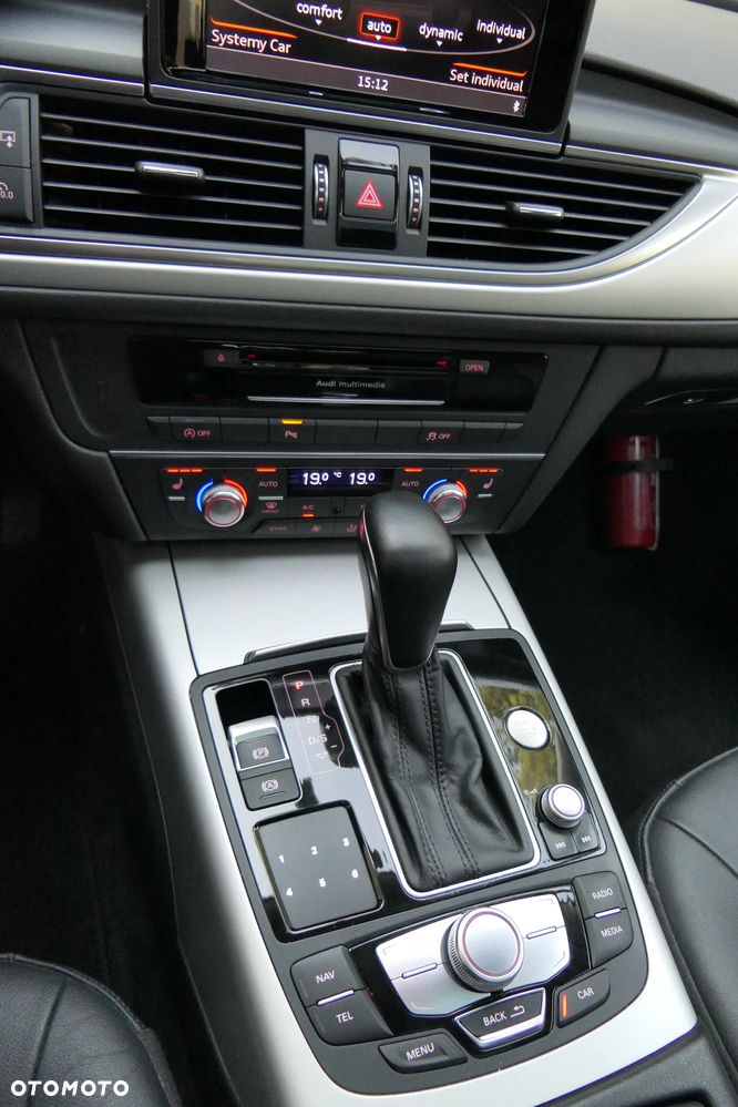 Audi A6 Avant 2.0 TDI Ultra S tronic - 25