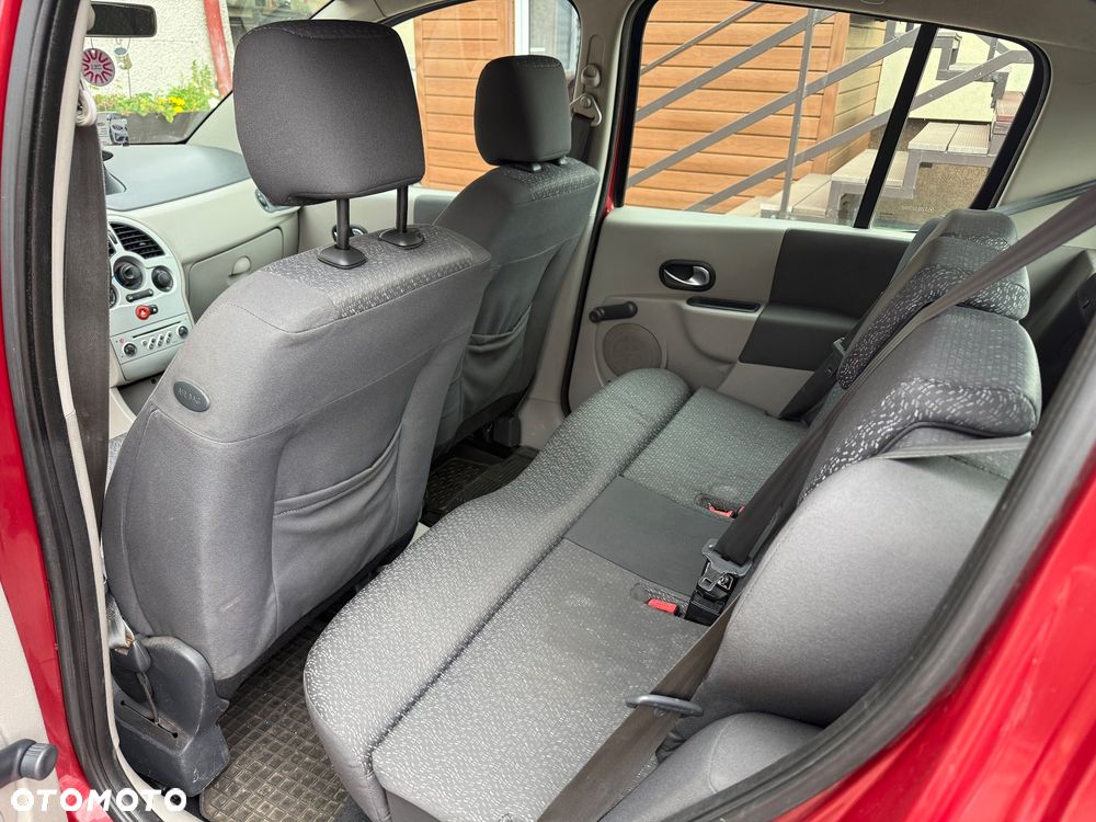 Renault Modus 1.4 Confort Authentique - 9