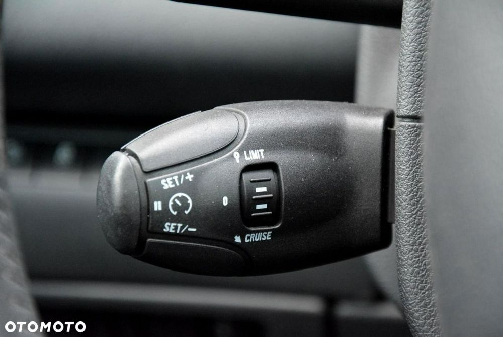 Peugeot 5008 2014