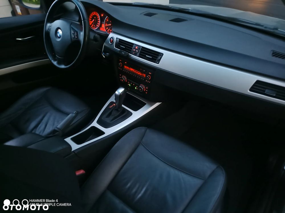 BMW Seria 3 320i Edition Exclusive - 18