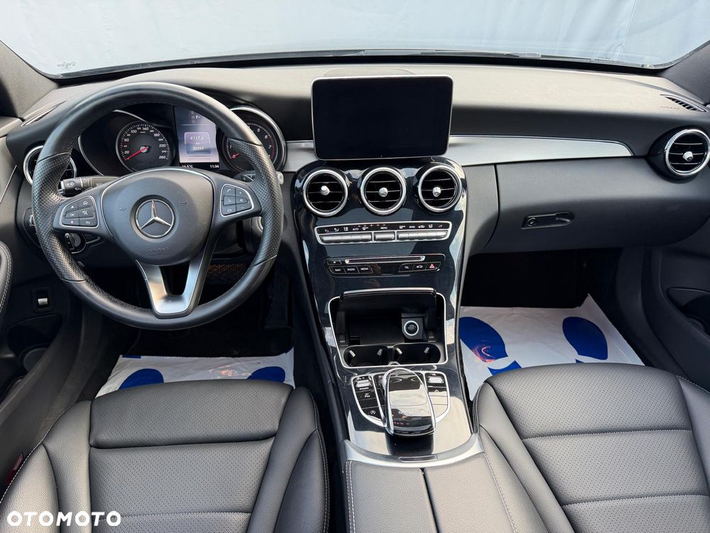 Mercedes-Benz Klasa C 300 7G-TRONIC AMG Line - 22