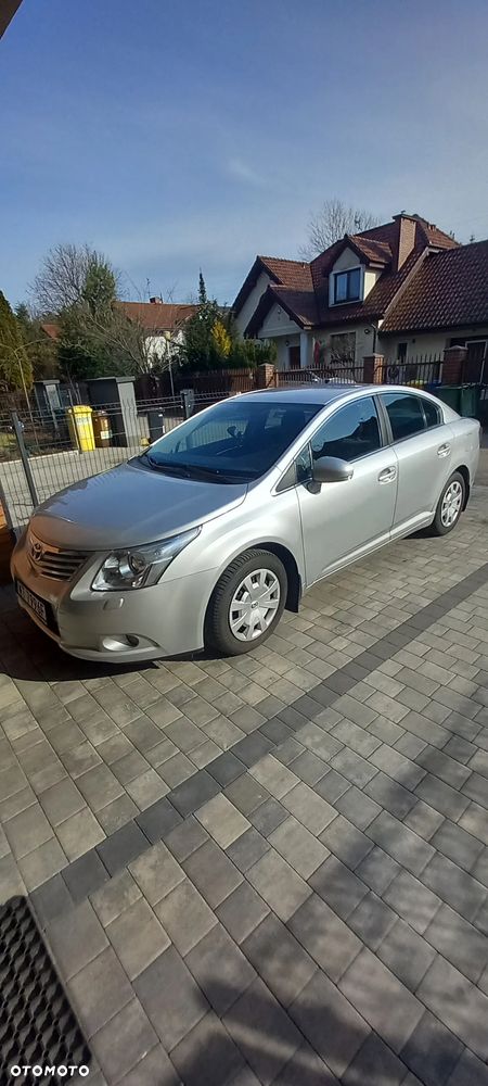 Toyota Avensis 1.8 Luna - 10
