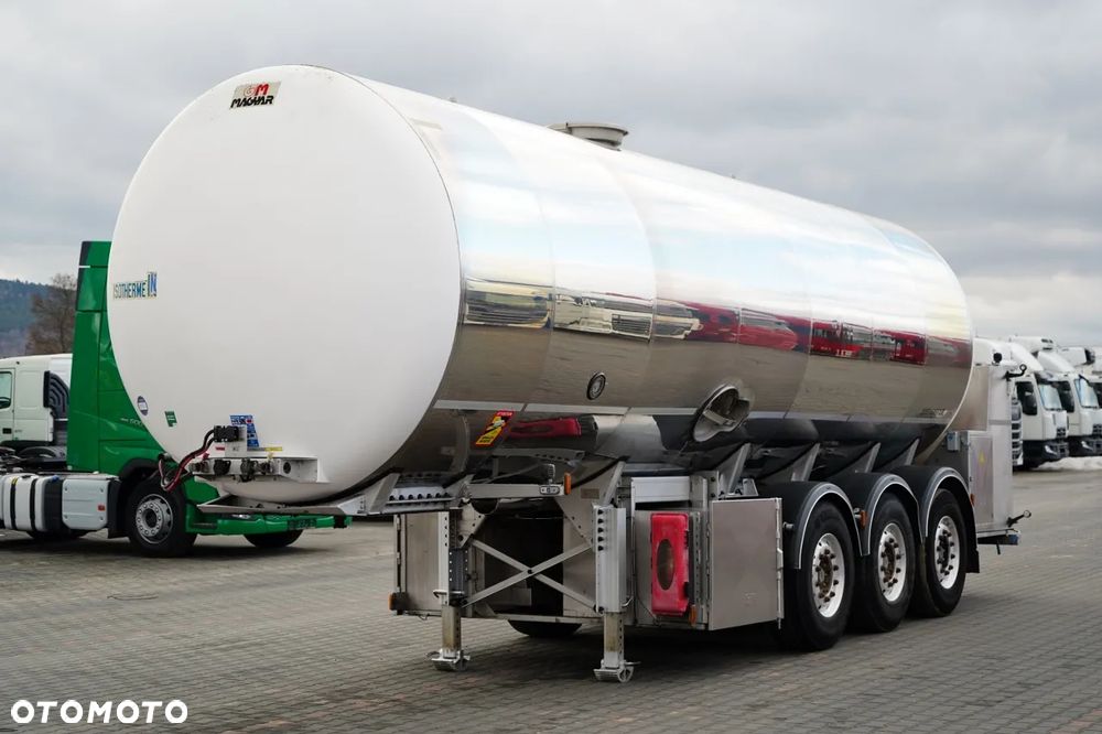 Magyar CYSTERNA SPOŻYWCZA / 30 000 L / OŚ PODNOSZONA / OŚ SKRĘTNA / - 2