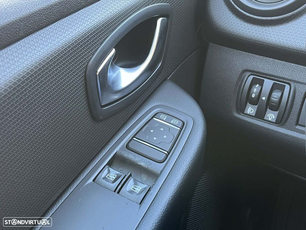 Renault Clio IV Van 1.5 dCi 75cv - 11