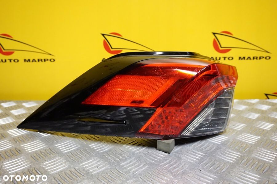 TOYOTA RAV4 2019 - 2024 LAMPA TYŁ LEWA TYLNA LED USA - 2
