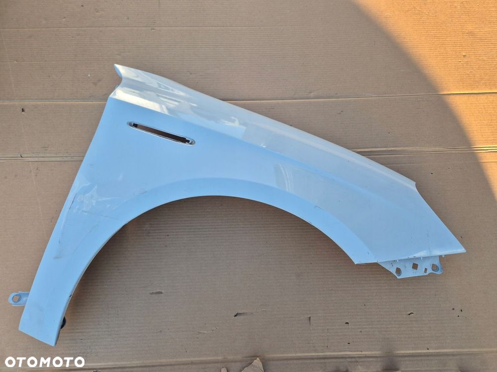 Alfa Romeo Giulietta błotnik prawy. - 1