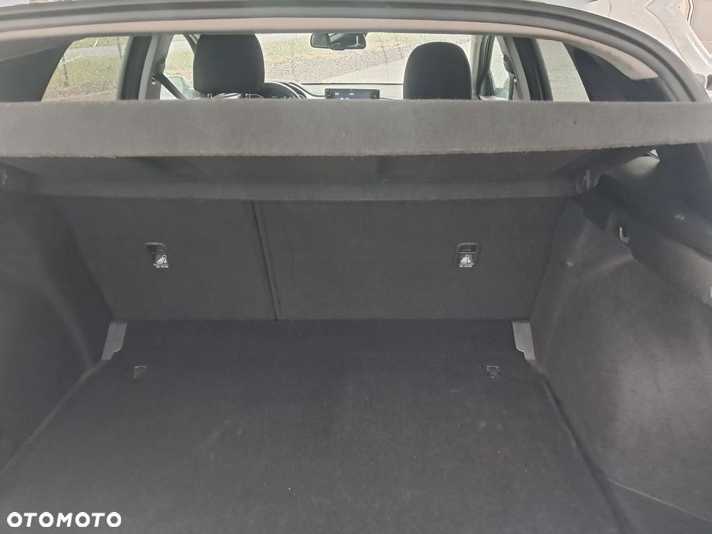 Kia Ceed - 24