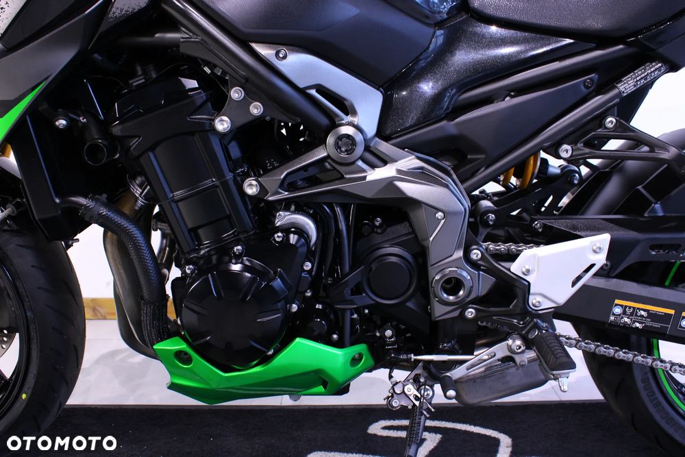 Kawasaki Z 900 - 26