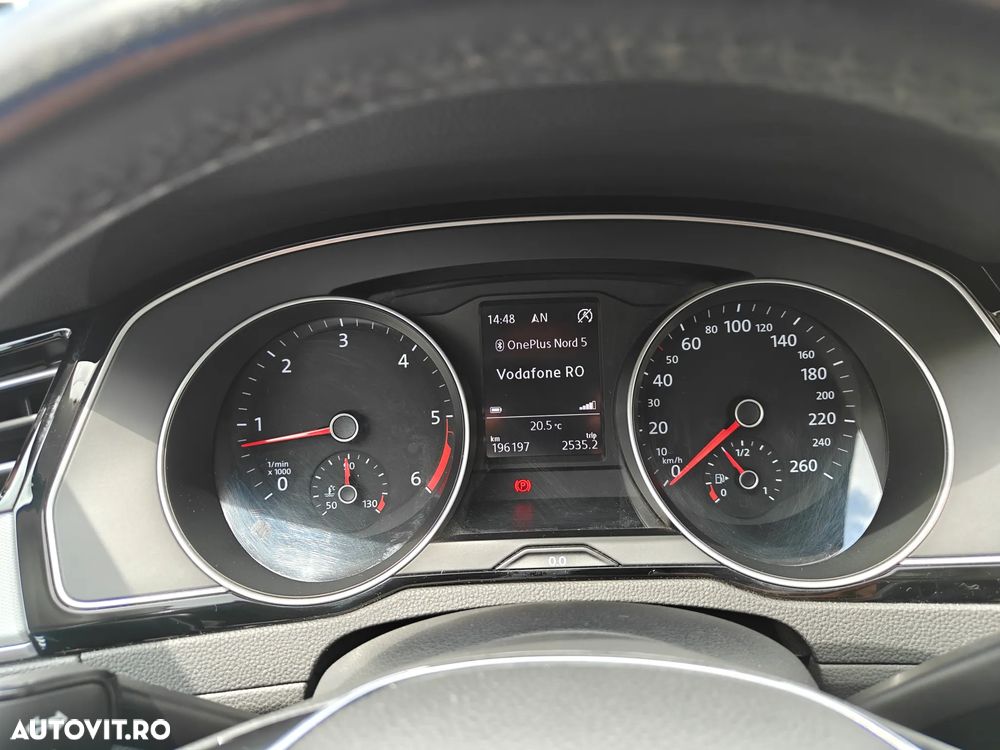 Volkswagen Passat 2.0 TDI 4Motion Comfortline - 1
