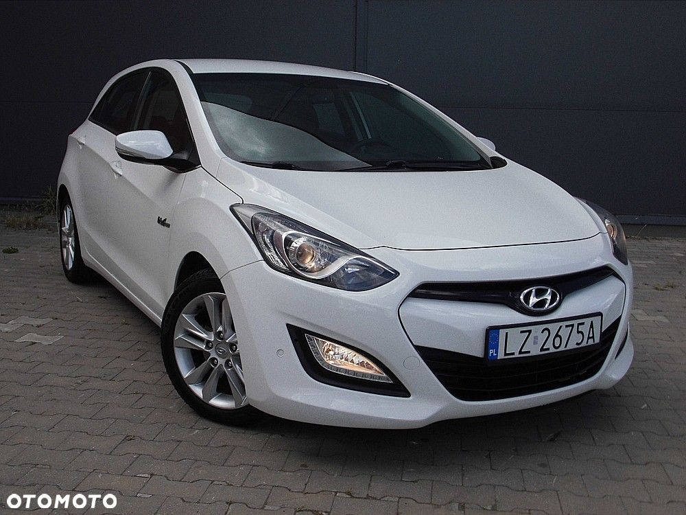 Hyundai i30 1.6 CRDi Fifa World Cup Edition - 3
