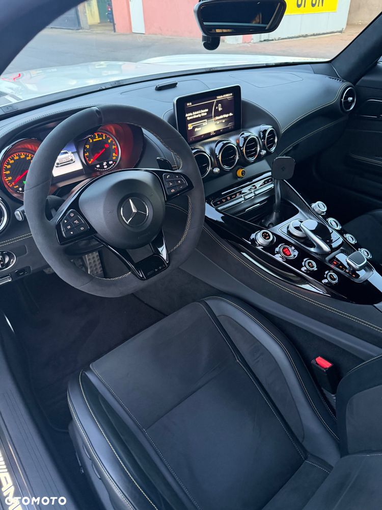 Mercedes-Benz AMG GT R - 15