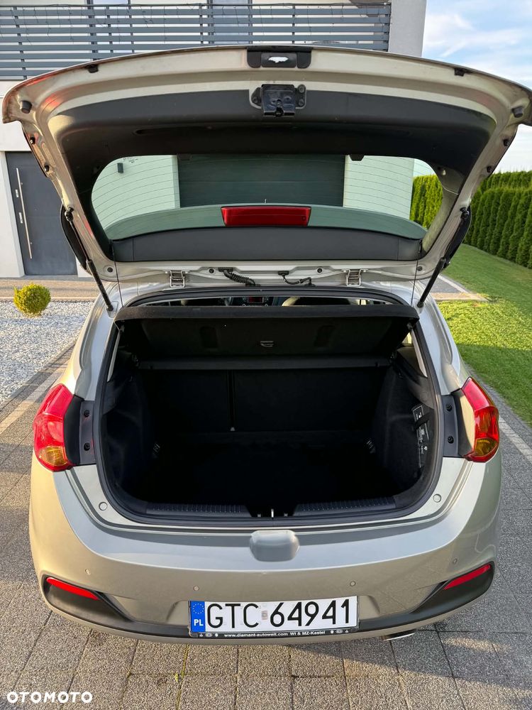 Kia Ceed - 6