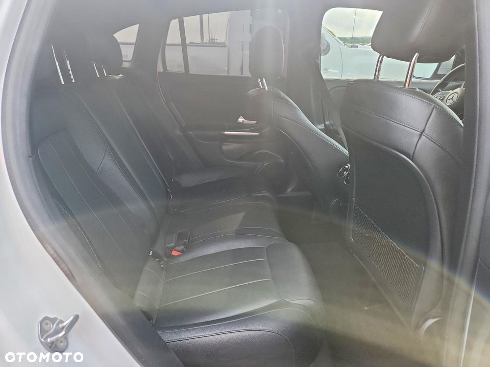 Mercedes-Benz GLA 250 4-Matic AMG Line - 9