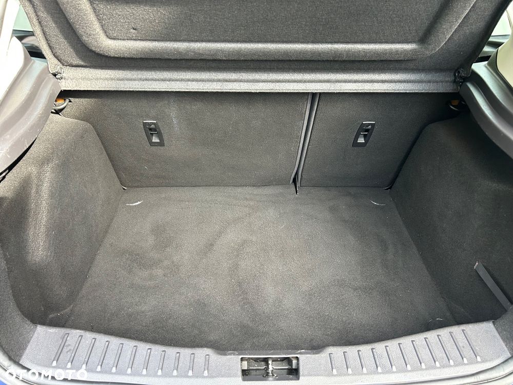 Ford Focus 2.0 TDCi DPF Titanium - 20