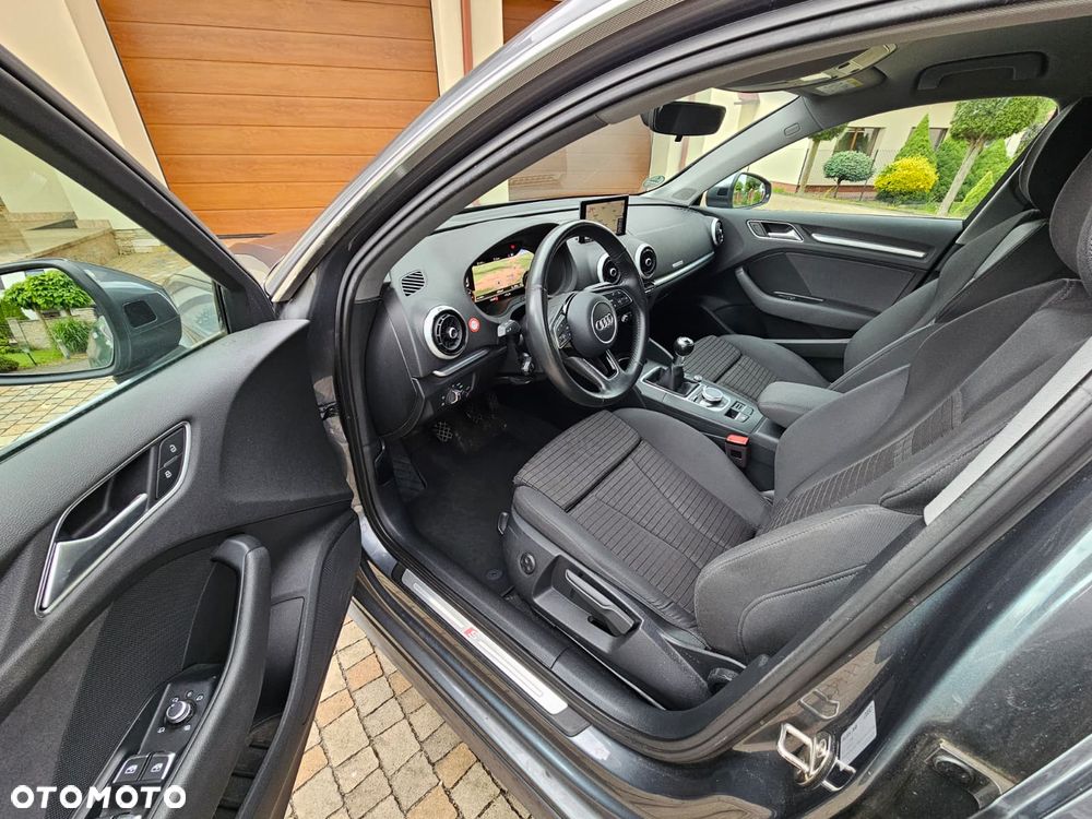 Audi A3 Sportback 2.0 TDI (clean diesel) S line Sportpaket - 33