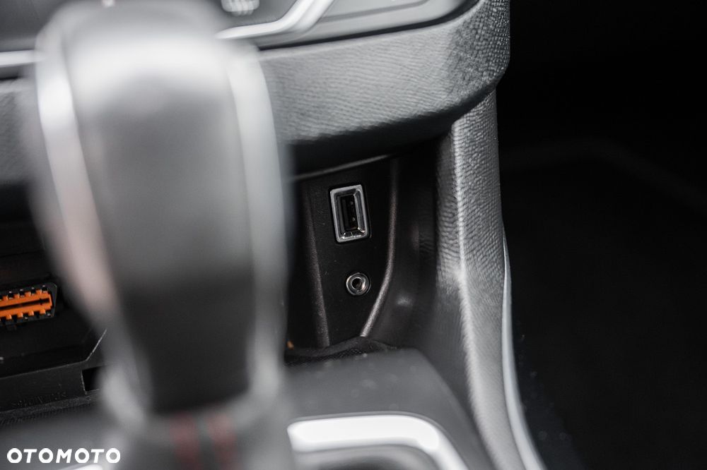 Peugeot 308 BlueHDi FAP 150 EAT6 Stop&Start GT-Line Edition - 28