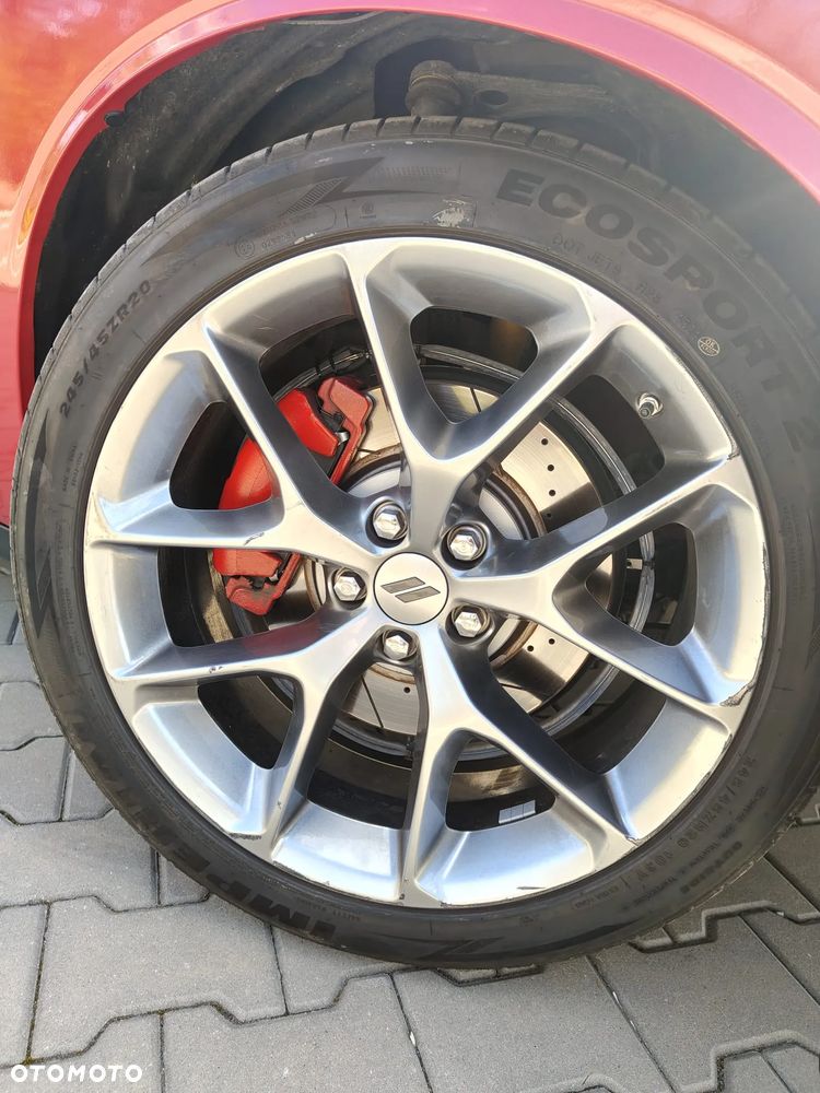 Dodge Challenger - 16