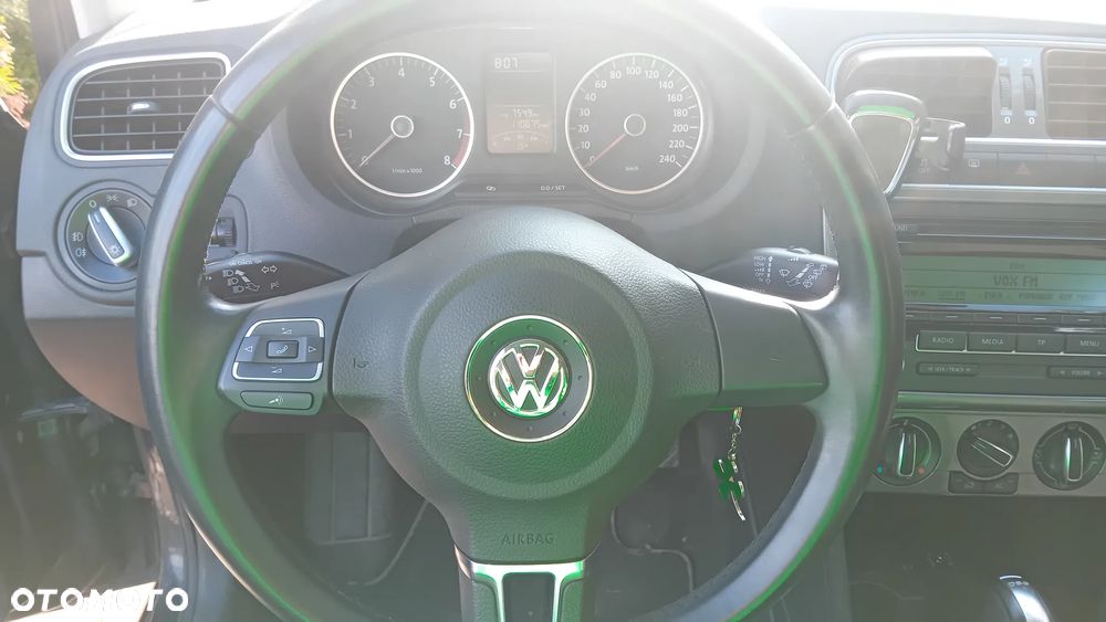 Volkswagen Polo 1.2 TSI Highline DSG - 7