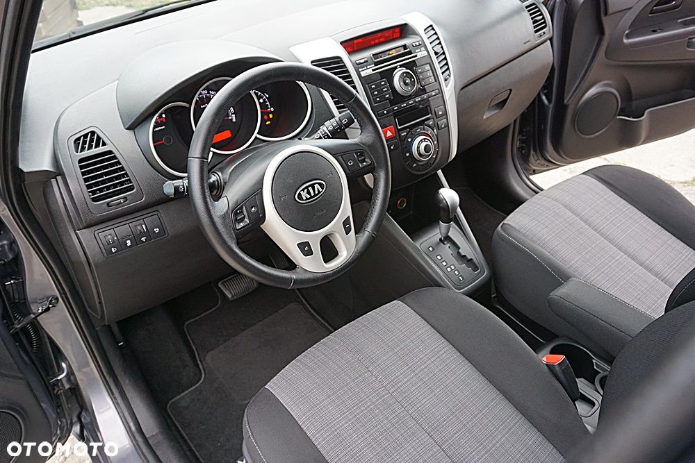 Kia Venga 1.6 CVVT Automatik Titanium Collection - 23