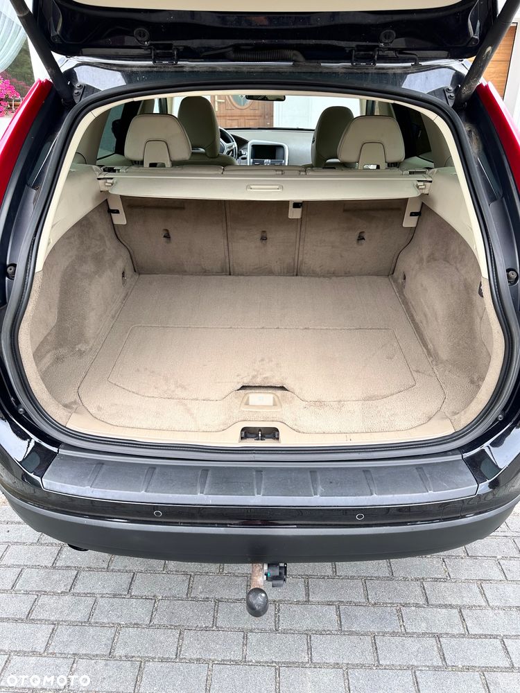 Volvo XC 60 D3 Momentum - 9